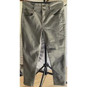 Tinseltown Green Khaki Denim Couture Size 11 Women's Capris